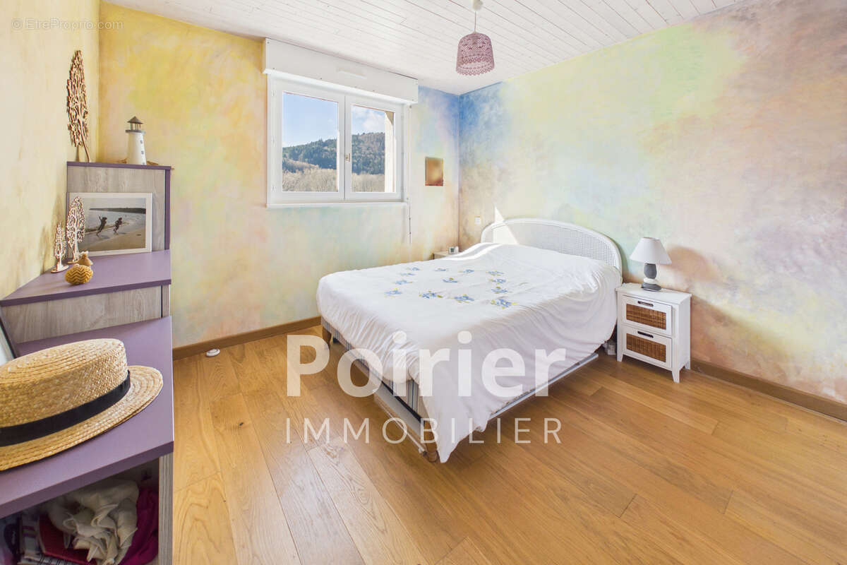 Appartement à REYVROZ