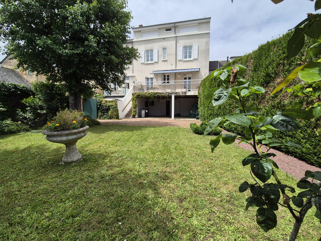 Maison à SABLE-SUR-SARTHE