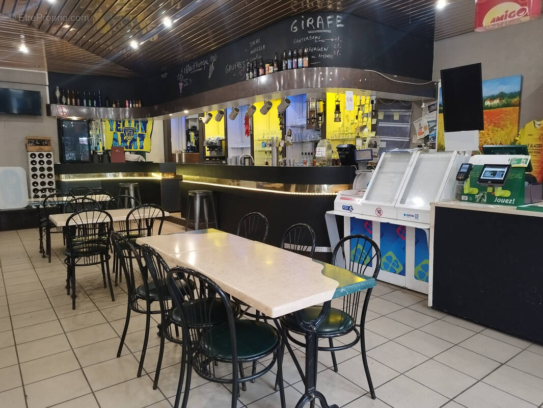 Commerce à SAINT-ELOY-LES-MINES