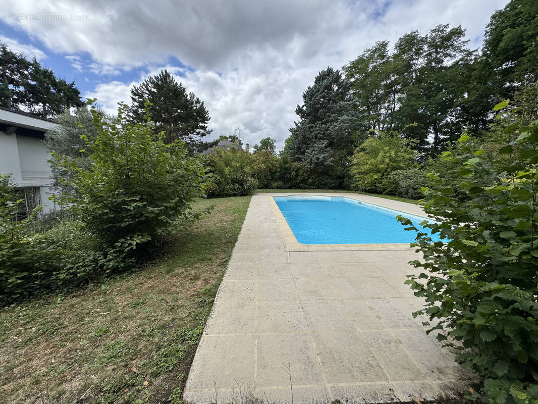 Maison à DAMMARIE-LES-LYS