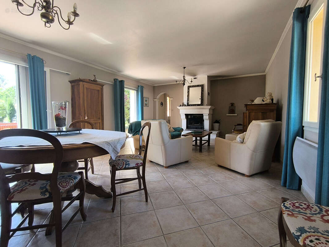 Maison Vaison La Romaine - 4 pièces - 127 m² - photo 6