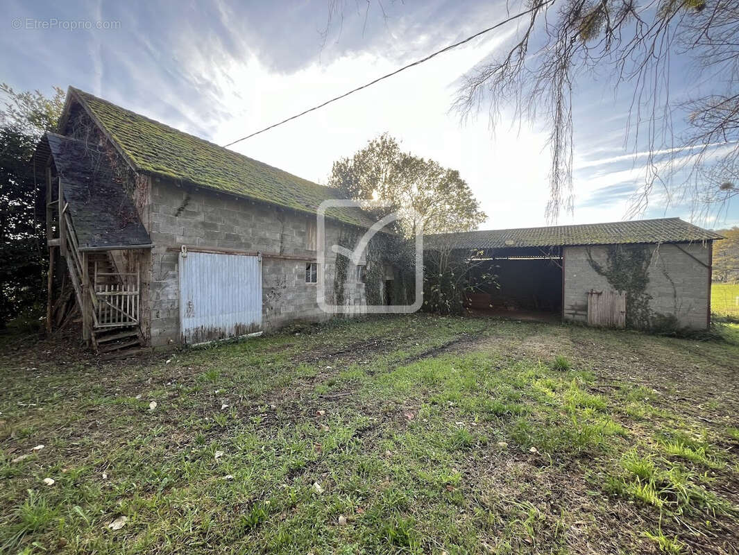 Maison à ALTILLAC