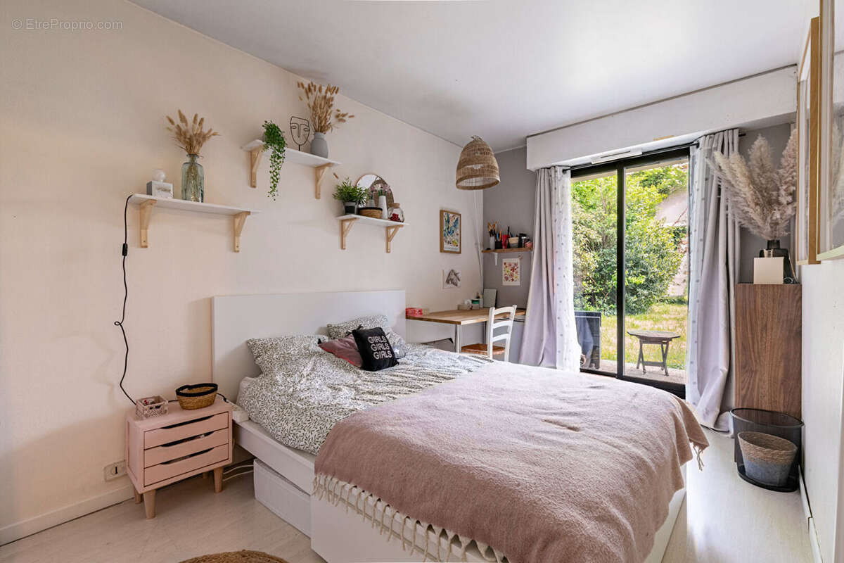 Appartement à MONTROUGE