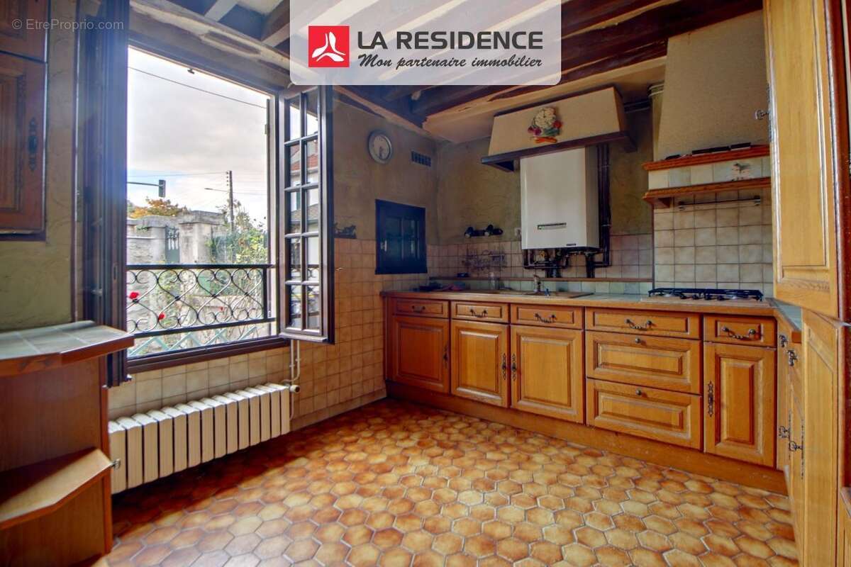 Maison à VERNEUIL-SUR-SEINE