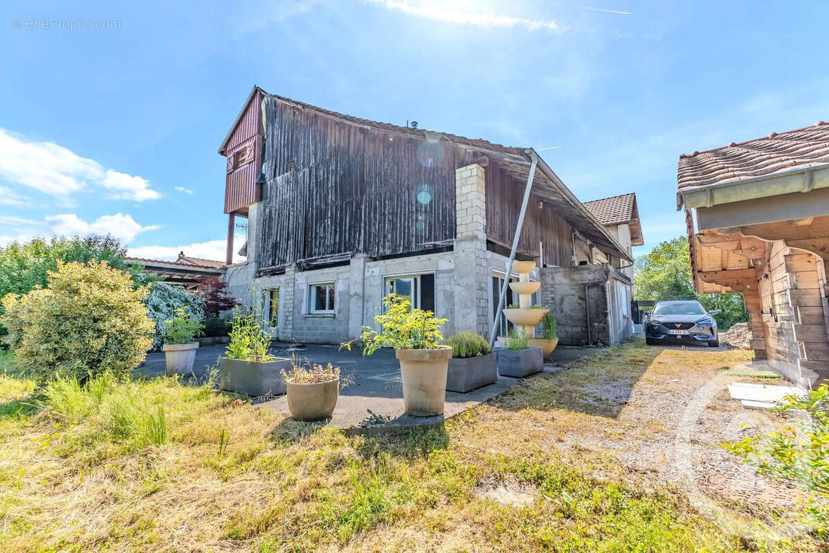 Maison à SAINT-PAUL-EN-CHABLAIS