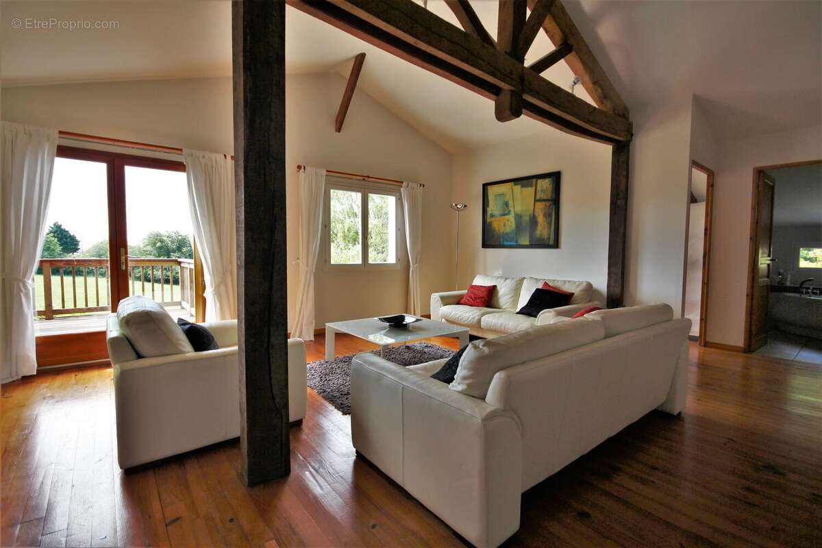 Propriété en pierres, 6 Chambres et piscine - photo 4