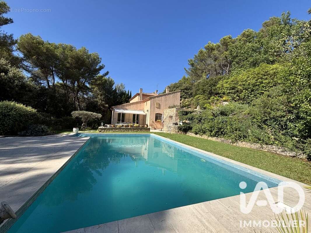 Maison 252 m² à Bouc-Bel-Air  - photo 2