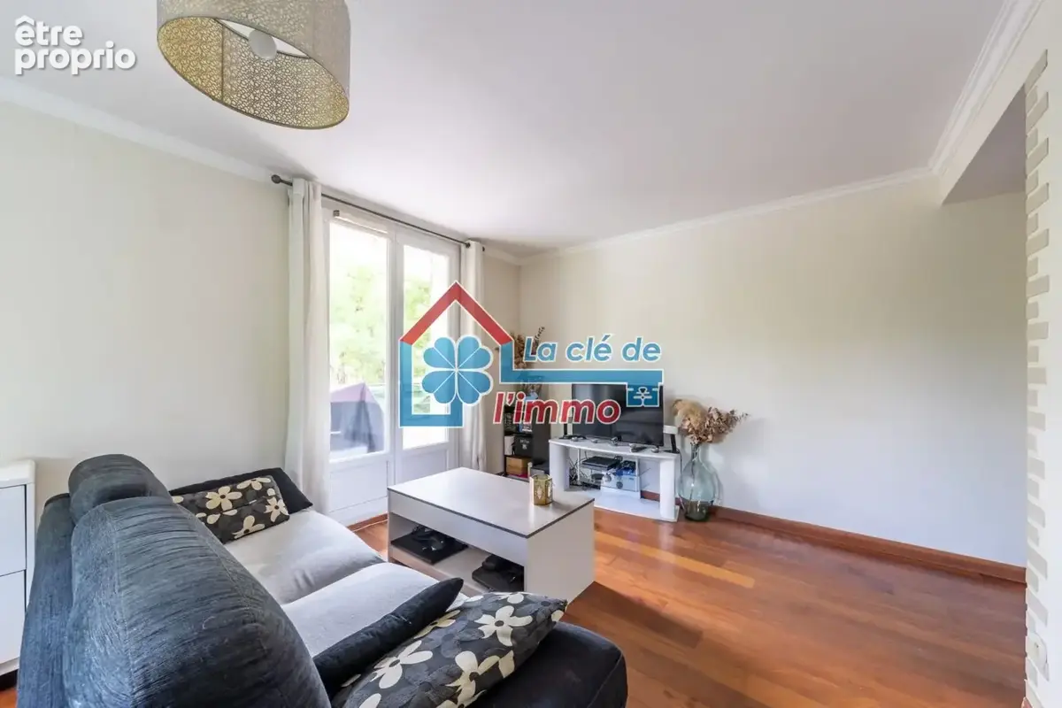 Grand f2 + 2 balcons - photo 2