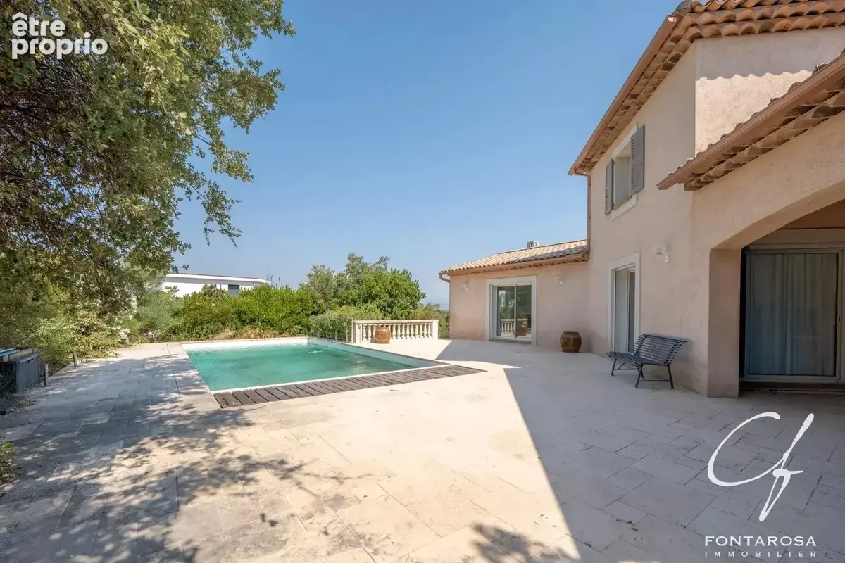 Villa 5 pièces Saint-Aygulf Piscine et Garage - photo 6