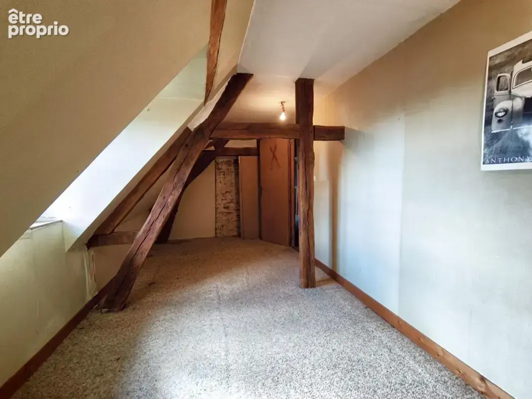 Maison de caractère, dépendances et 7 100 m² de terrain - photo 12