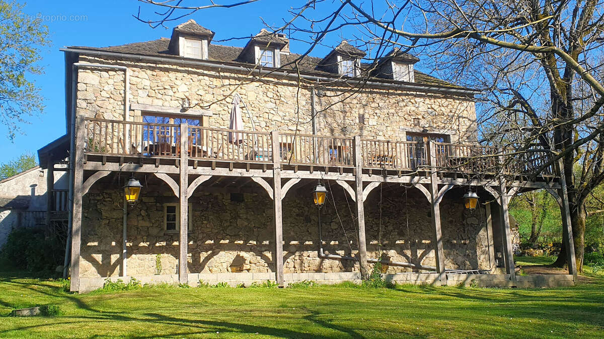 Grande propriété avec gîte spacieux, au calme - photo 2