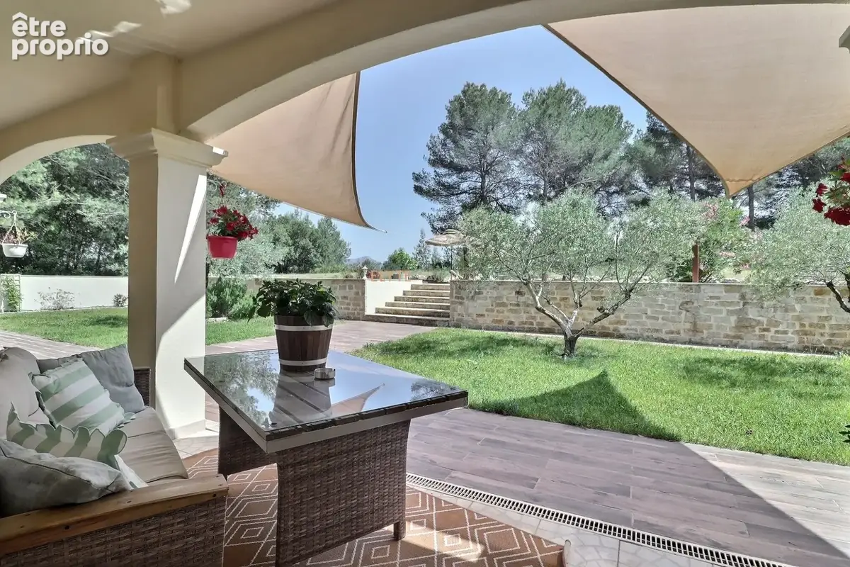 Maison 9 pièces 334 m² à vendre à Rousset (13790) - photo 7