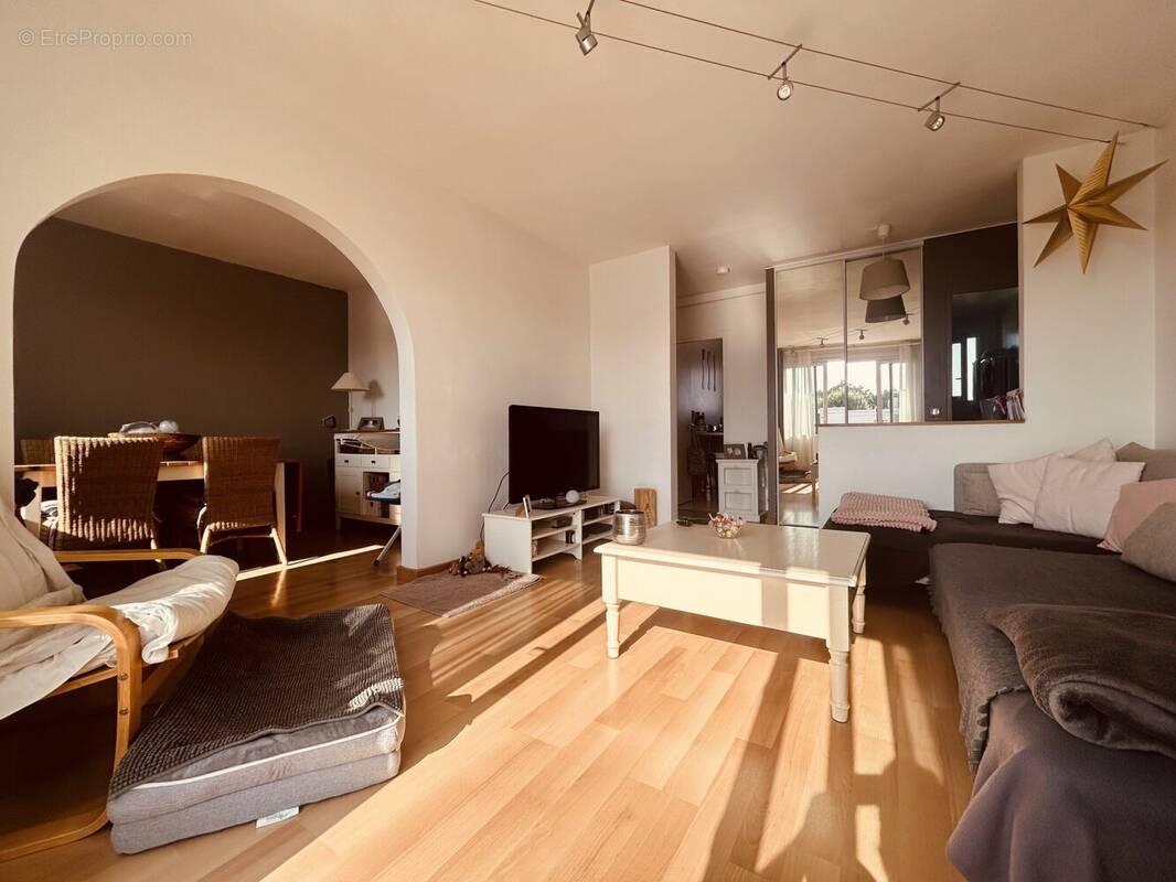 Appartement à BOIS-D'ARCY