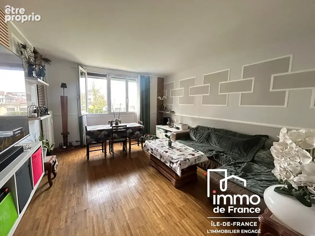 Appartement Sainte Genevieve Des Bois 4 pièce(s) 80 m2 - photo 2