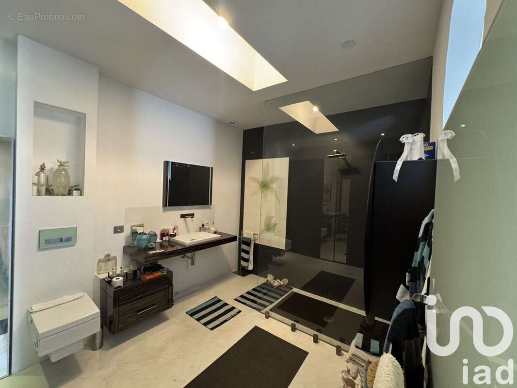 Photo 4 - Maison à LA CRAU