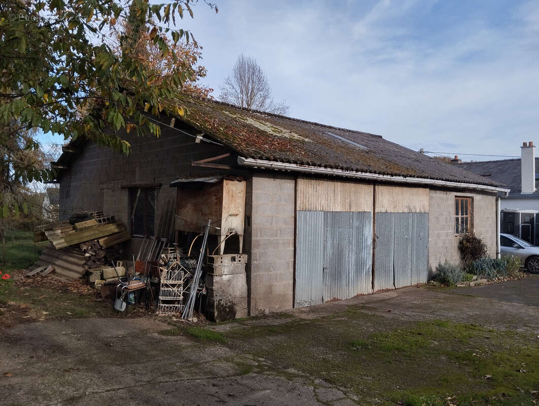 Maison 6 chambres 160m2 avec deux grandes dépendances - photo 11