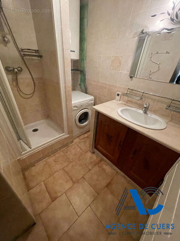 Appartement à CUERS