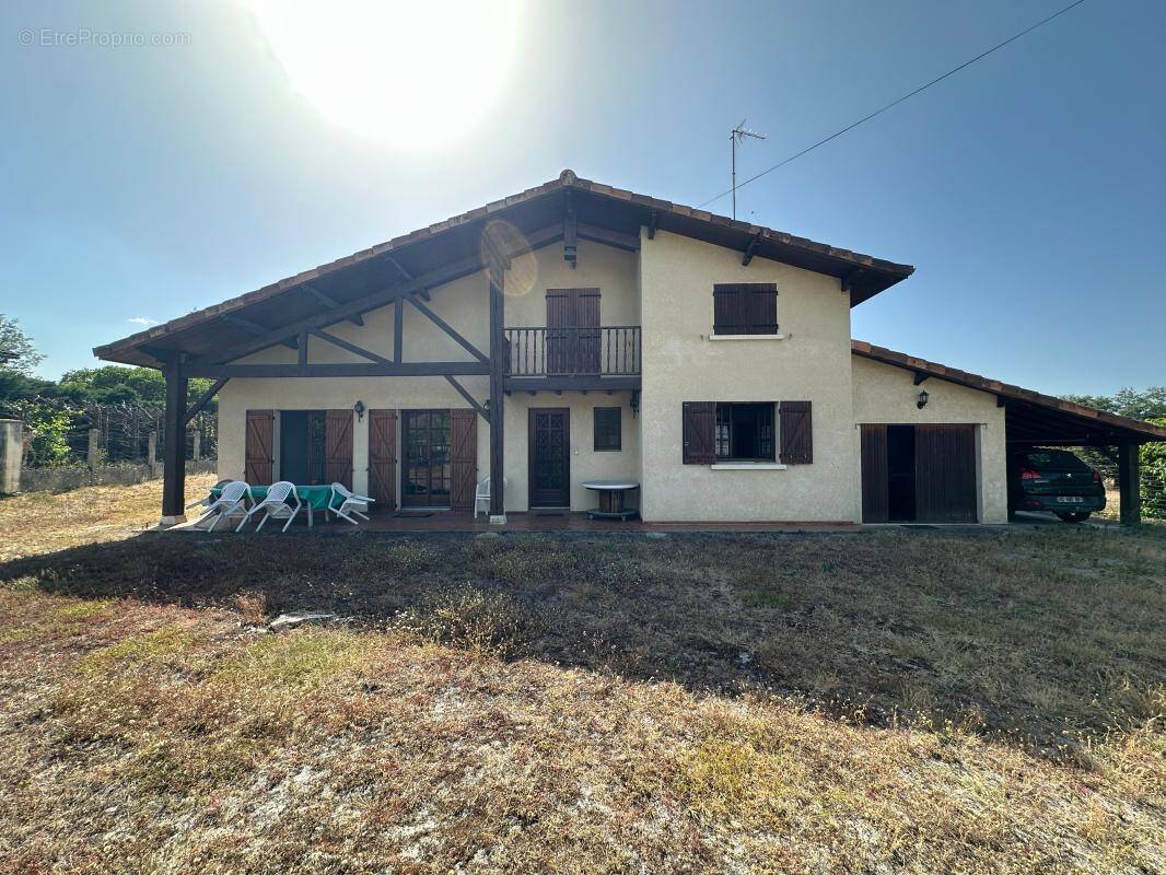 Maison à VILLANDRAUT