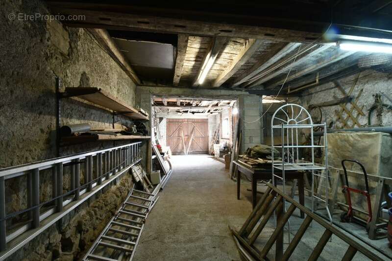 Maison à SAINT-LEGER-MAGNAZEIX