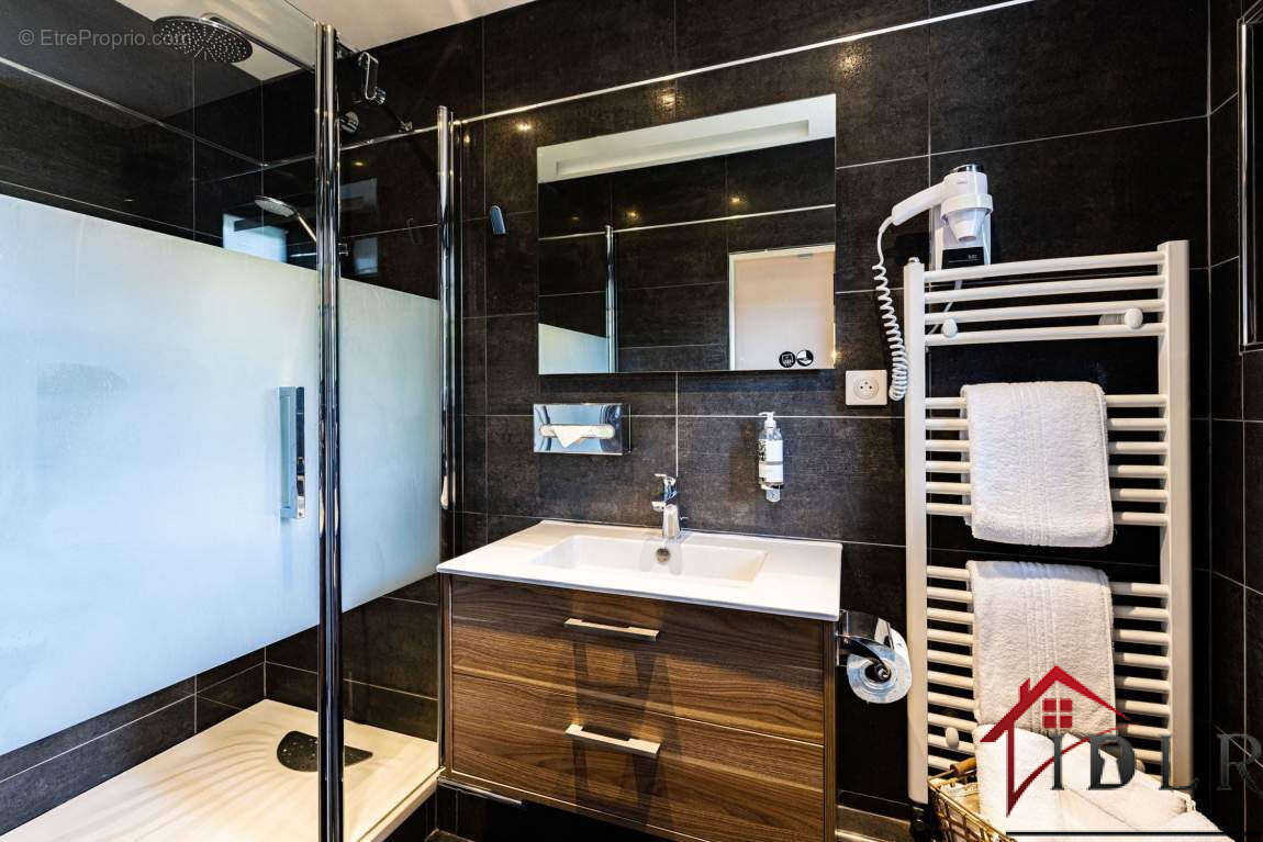 Commerce à VERDUN-SUR-LE-DOUBS