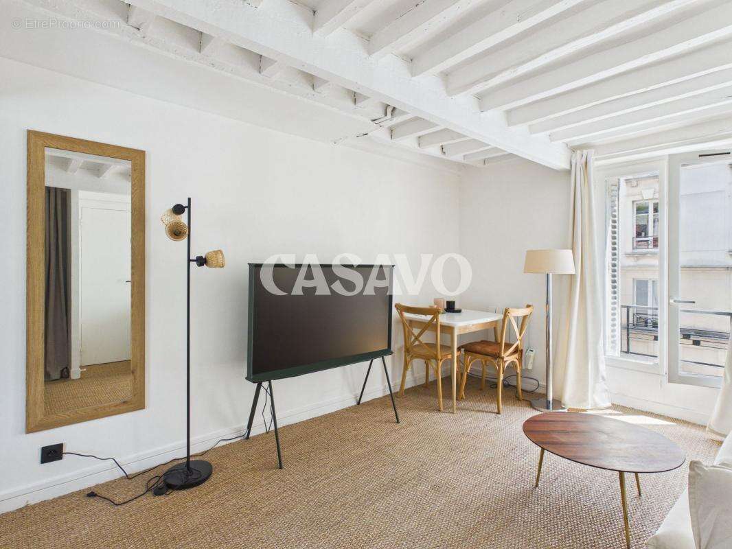 Appartement à PARIS-14E