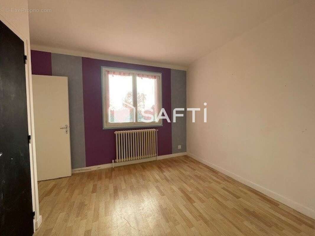 Photo 8 - Maison à SAVIGNEUX