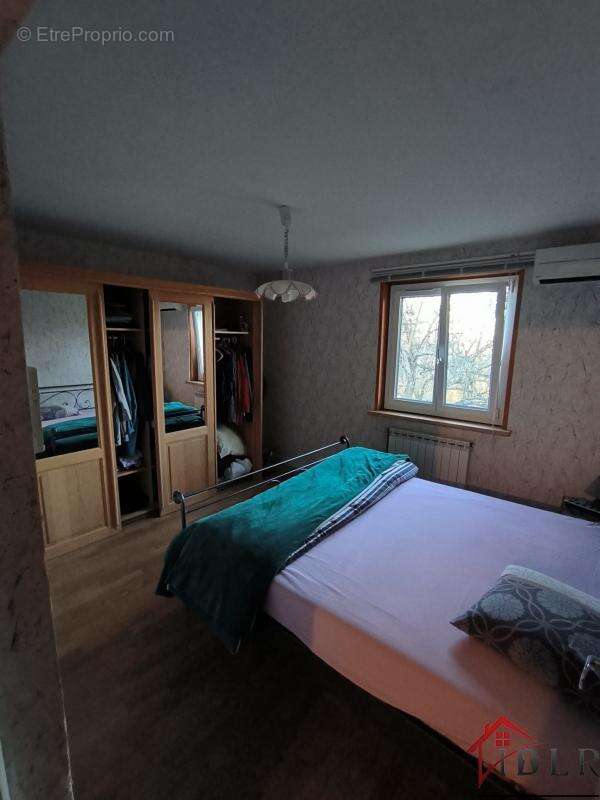 Maison à SAINT-JULIEN