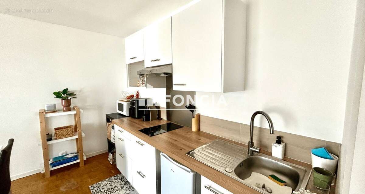 LA TERRASSE T2 41M2 VENDU LOUE 570+60 euros de charges - photo 2
