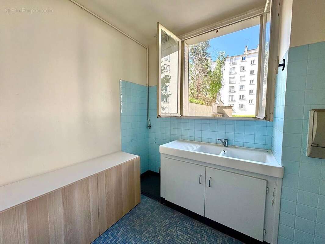 Appartement à CHARENTON-LE-PONT