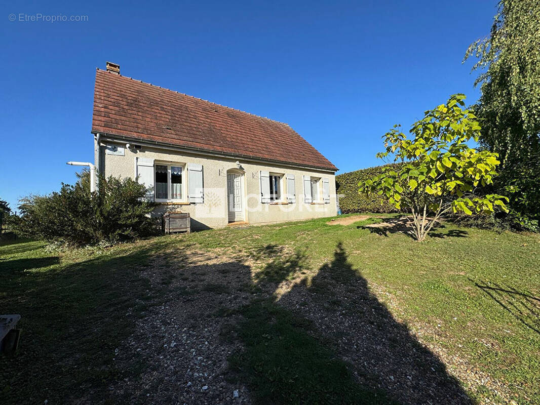 Maison à BAILLEUL-LE-SOC