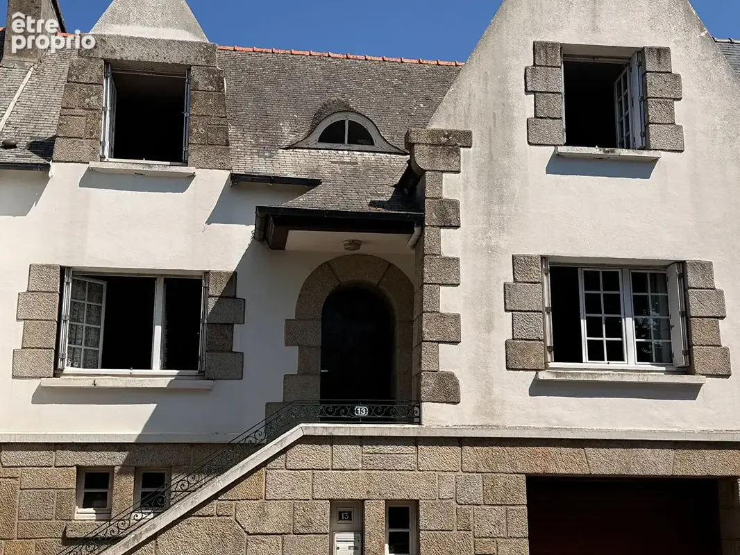 Saint-Pol-de-Léon, maison de 1966, centre ville accessible à pieds. - photo 1
