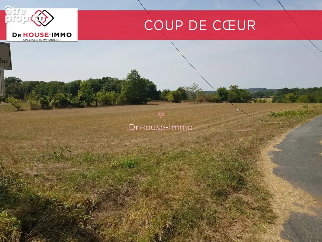 Terrain 2115 m² à Verteillac  - photo 4