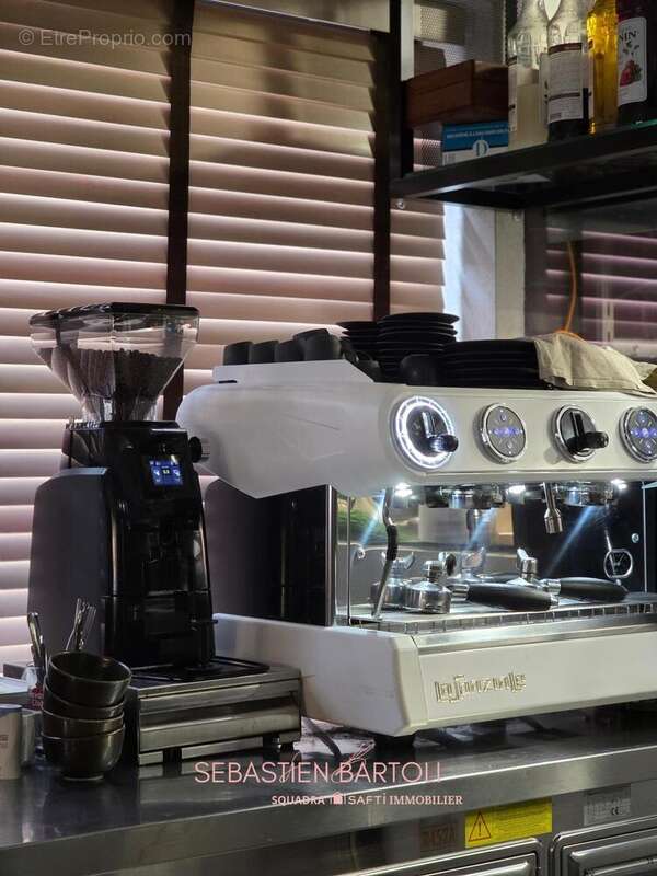 Photo 5 - Commerce à LECCI