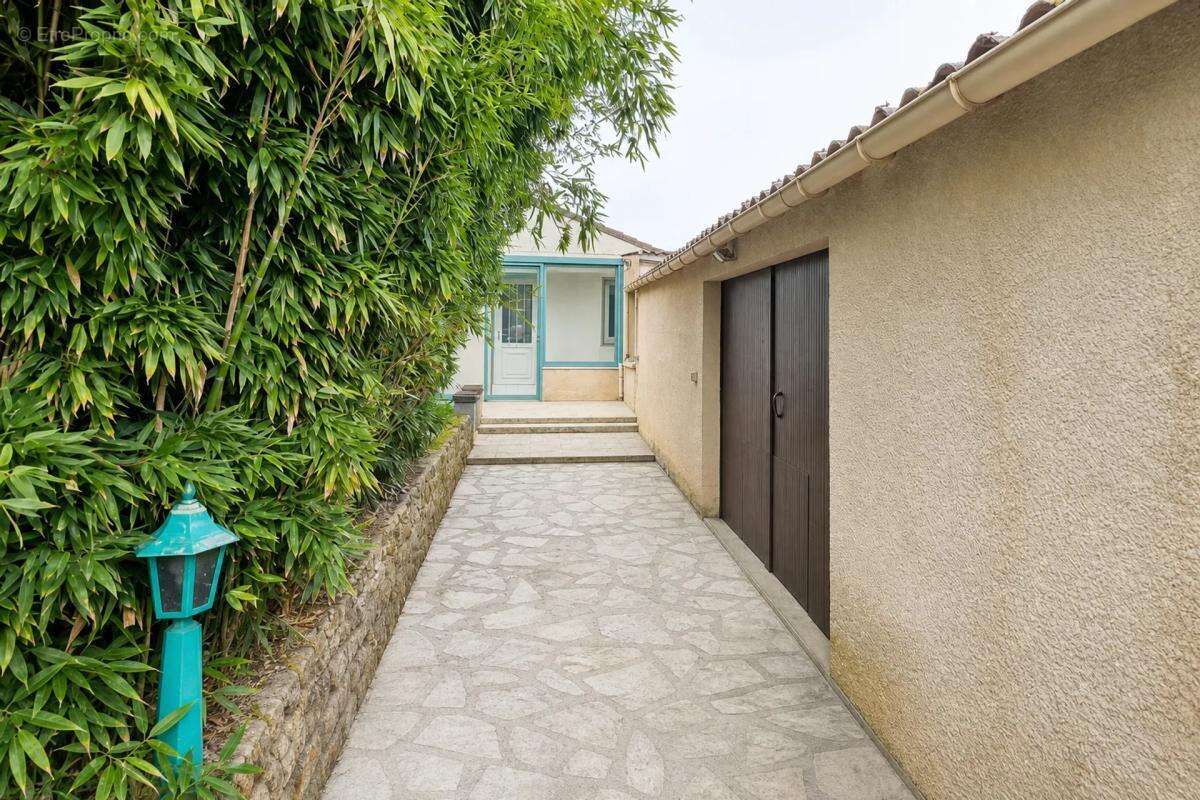 Maison à GRANDFRESNOY