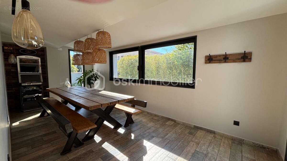 Maison à SAINT-VICTORET