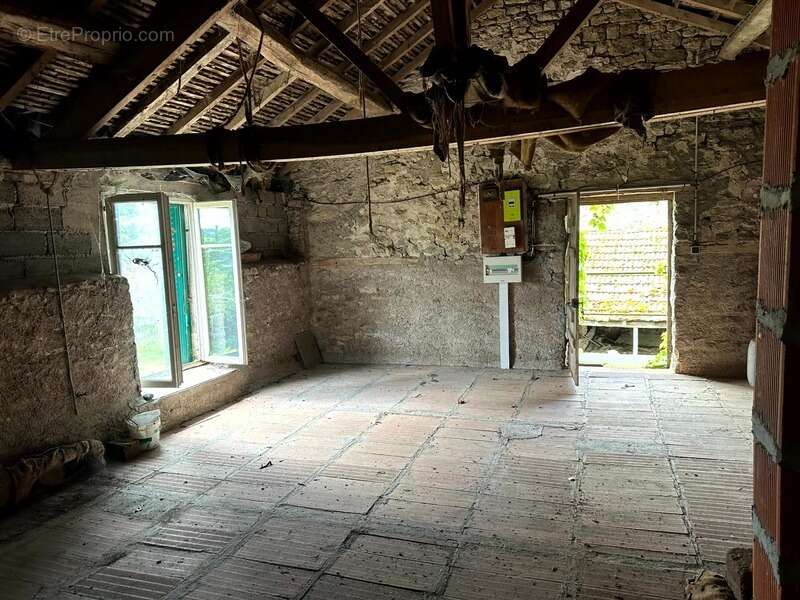 Maison à FONTANGY