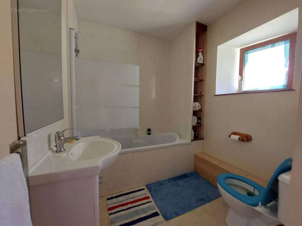 Maison à LE MESNIL-AUBERT