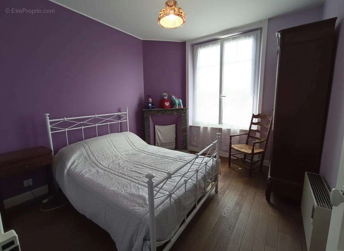 Maison en pierre avec étang et vastes dépendances - photo 7