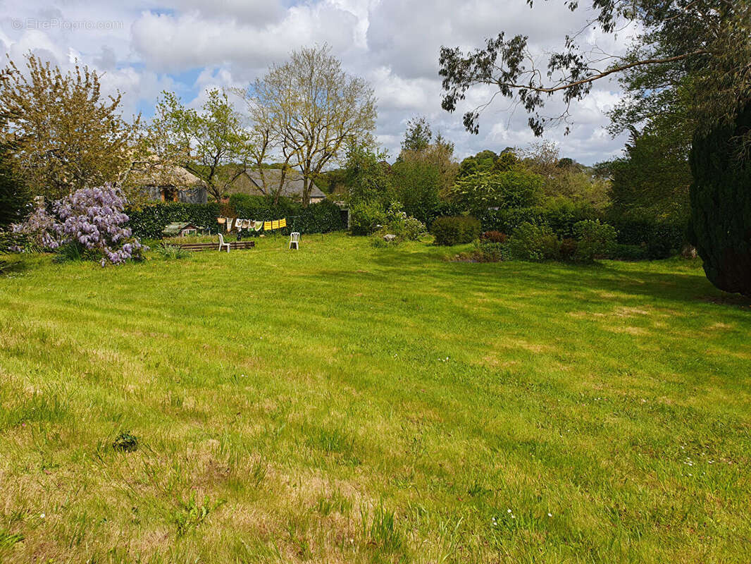 Terrain à BRICQUEBEC