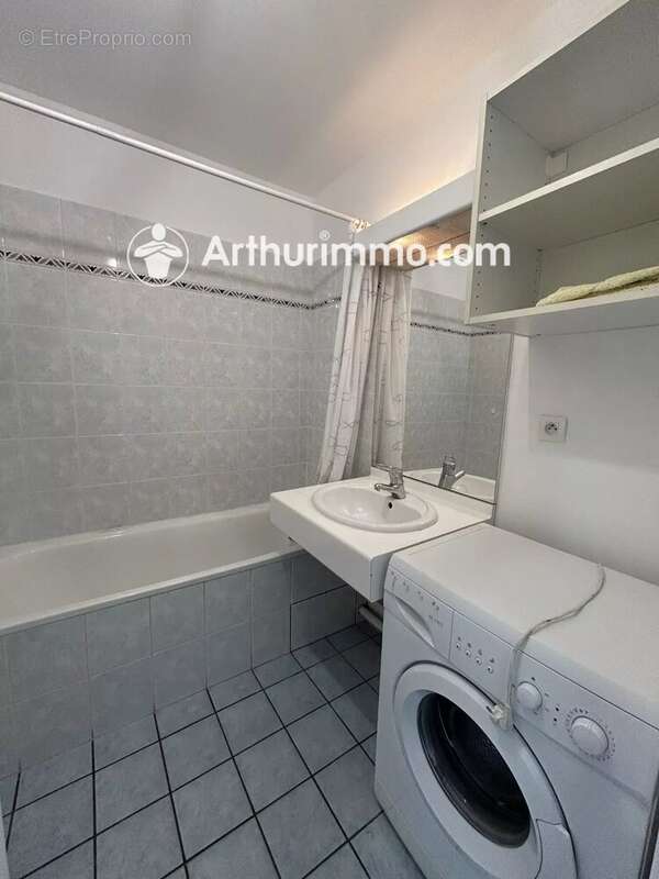 Appartement à DECINES-CHARPIEU