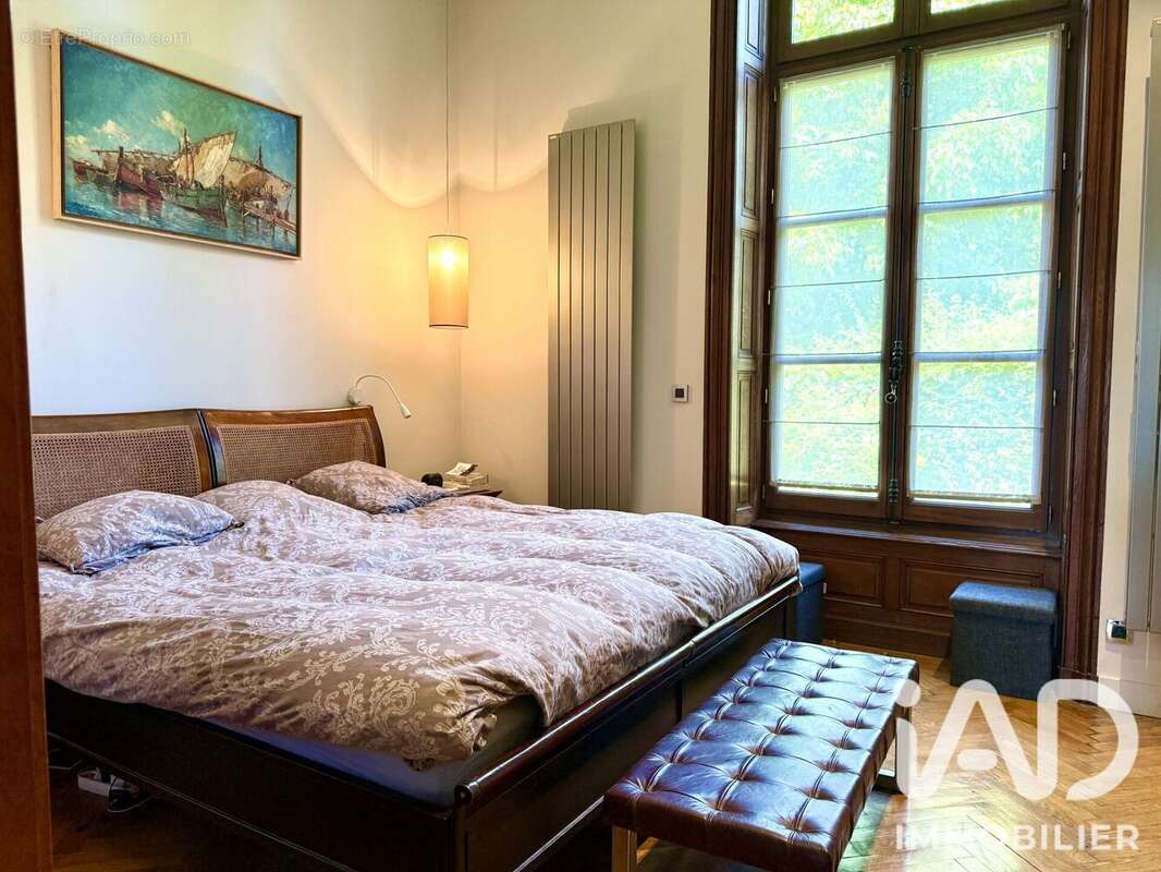 Appartement 212 m² à Eveux  - photo 6