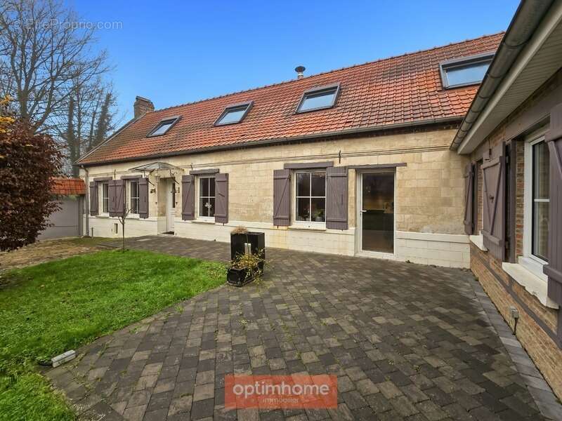 Maison à WANQUETIN