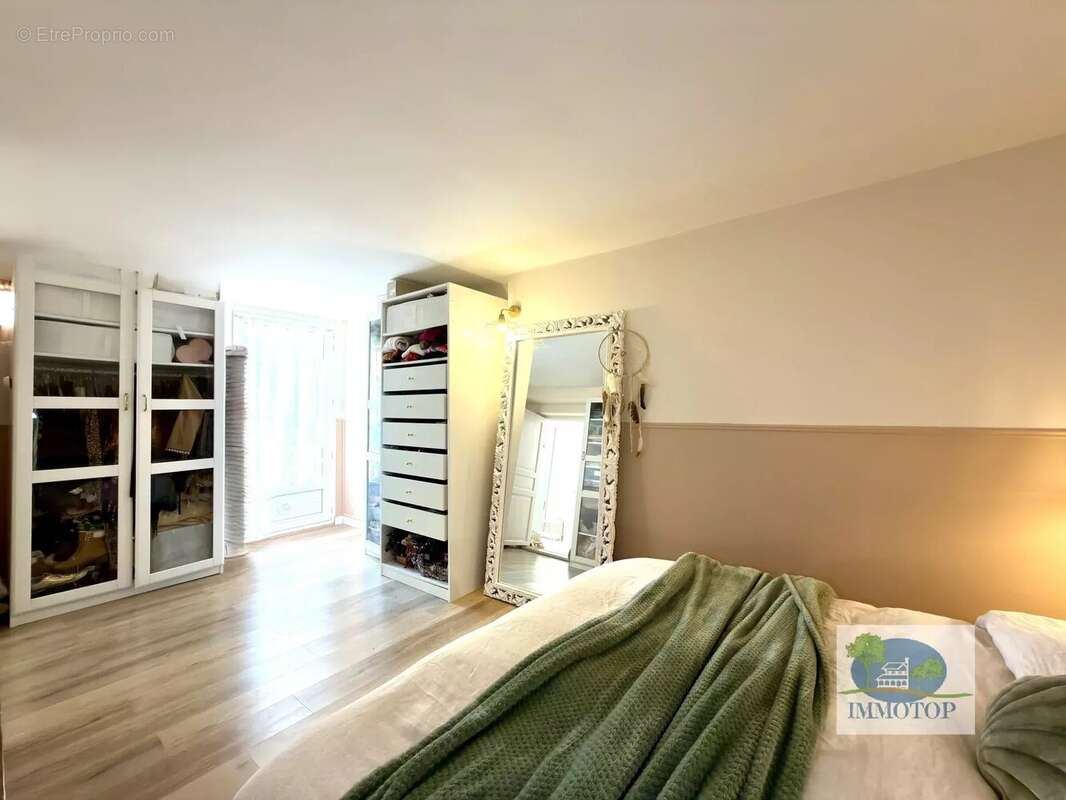 Appartement à ROQUEBRUNE-CAP-MARTIN