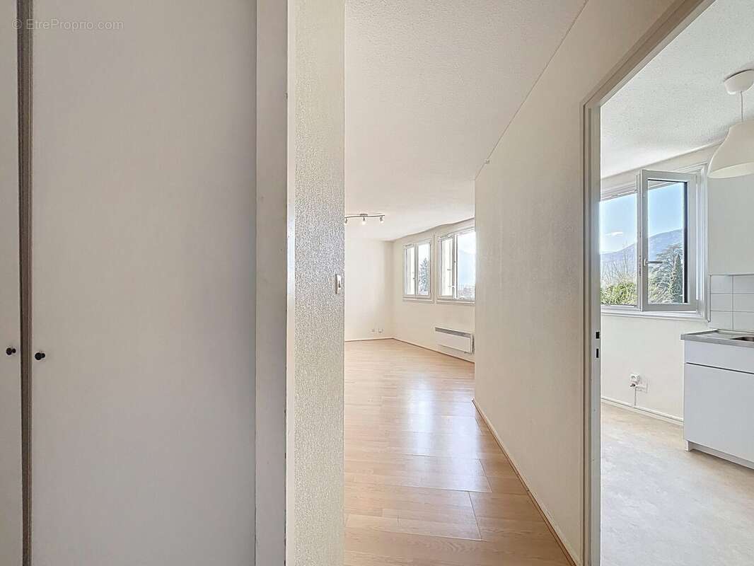 Appartement à MEYLAN