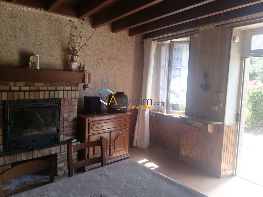 Maison 108 m² à La Chatre-Langlin  - photo 6