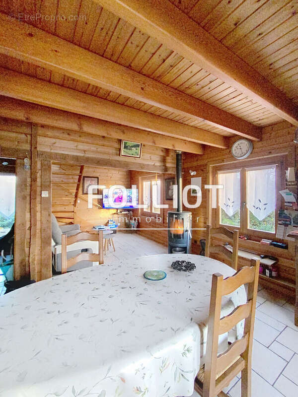 Maison à LA COLOMBE