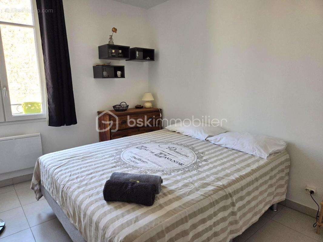 Sete quartier ile sud agreable t2 de 45 m² entierement renove ainsi que l immeuble syndic benevole - photo 10