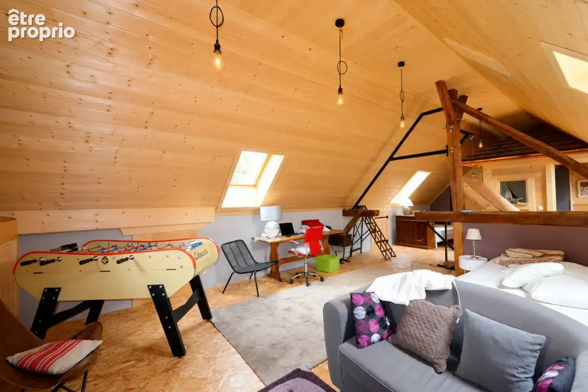 A vendre sur 2,4 ha en pleine nature 1 Chalet Rénové + 1 ancien chalet à réhabiliter - photo 21