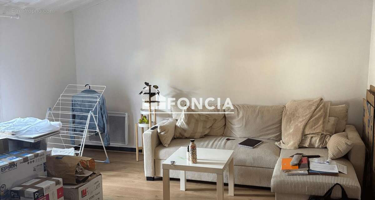 Appartement à SIGNES