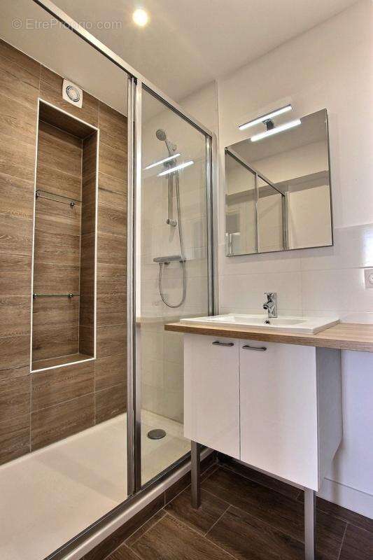 Appartement à BOIS-COLOMBES